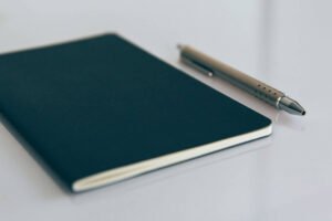The Timeless Rise of Minimalist Notebooks: Why Less Is More in Daily Use